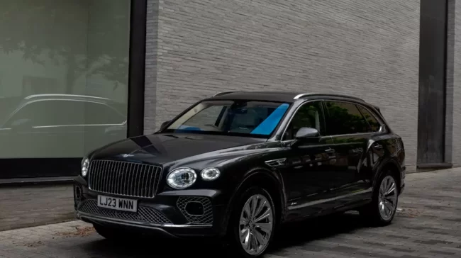 Why Hire a Chauffeured Bentley Bentayga in London